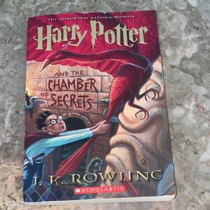 Scholastic Harry Potter Chamber of Secrets – Red and Gold Cover